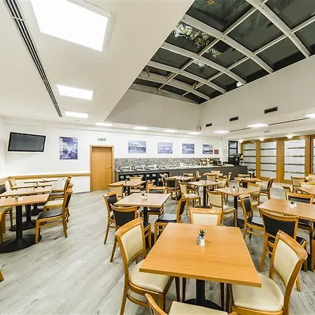 酒店 阿茨巴城市酒店 4*