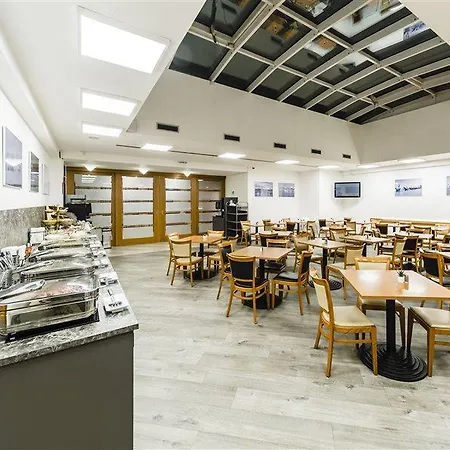 阿茨巴城市酒店