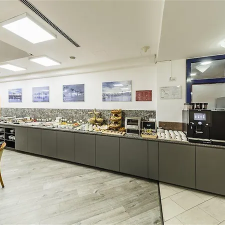 阿茨巴城市酒店 酒店