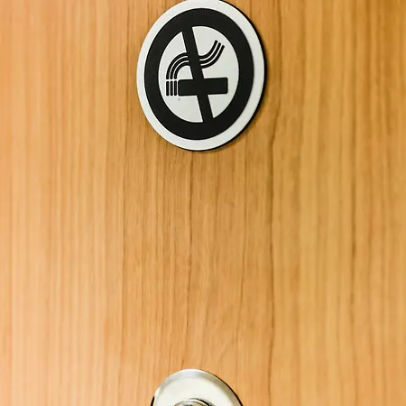 Archibald Πράγα