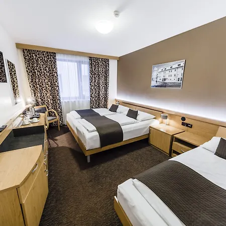 Archibald 4* Πράγα